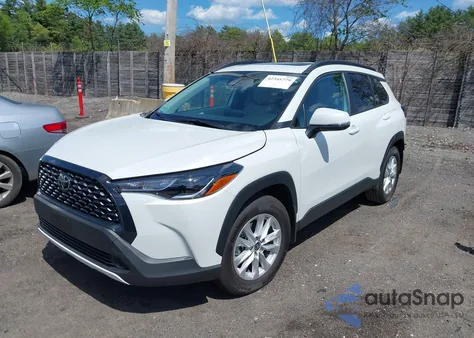 2024 Toyota Corolla Cross Le from USA, damaged, VIN 7MUBAABG7RV089653